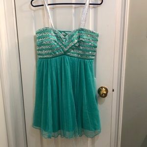 homecoming/prom dress! only worn once!!